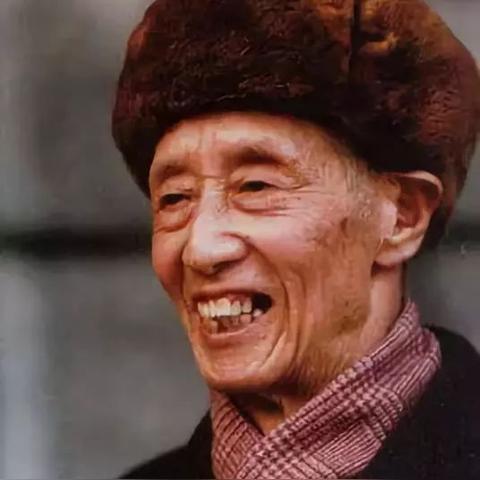 重返儿时乐趣：贪玩手游传世归来，带你畅游经典传奇的精彩世界